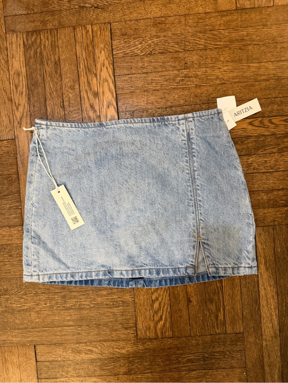 Aritzia - Denim Forum, Washed Light Blue Denim Mini Skirt - size 28